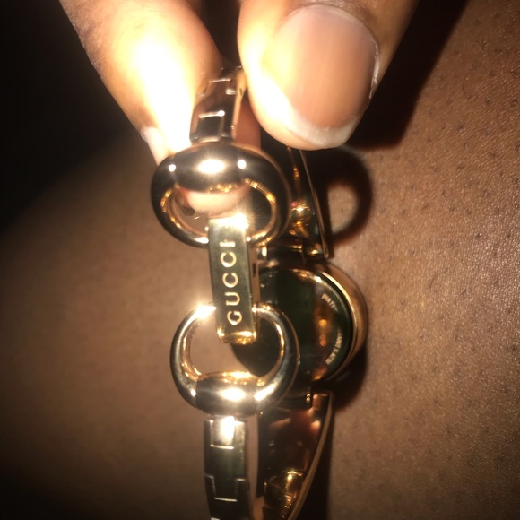 Gucci Watch (small) - Picture 5 of 6